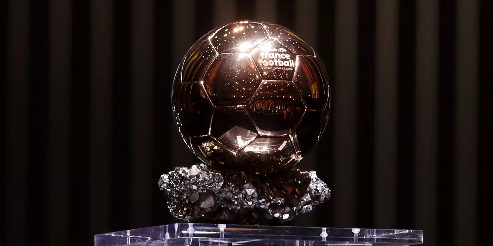 La prensa francesa sobre el Balón de Oro: el Real Madrid ha decidido impulsar a Kylian Mbappé, mientras que Khvicha Kvaratskhelia gana un fuerte apoyo